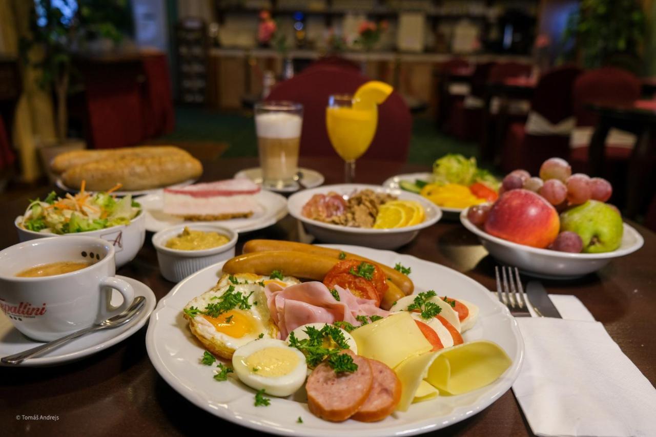 Hotel Tommy Wellness & Spa นาคอด ภายนอก รูปภาพ